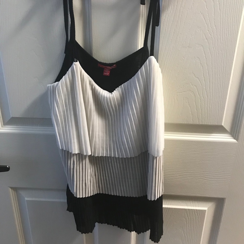 Shoulder tie tank top grey white and black